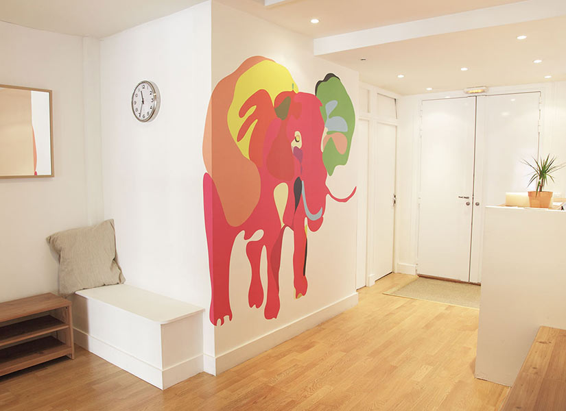 Ohmywall-Philippe-Baudelocque-papier-peint-Elephant-1-Yoga-Village-Paris-Entree-72dpi.jpg