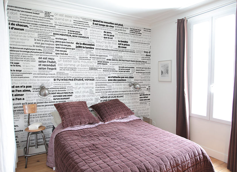 Papier-peint-Proverbes-noir-et-blanc-PANO-chambre.jpg